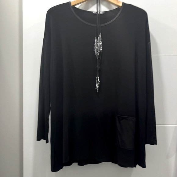Piccadilly knit black long sleeved top with faux suede detail. size 1X - Picture 1 of 5